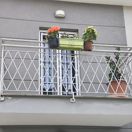 Grigio Perla Panigale, Villetta Con Giardino E Parcheggio Privato Fino A Tre Posti Auto - Un Oasi Di Tranqullita Bolonya Dış mekan fotoğraf
