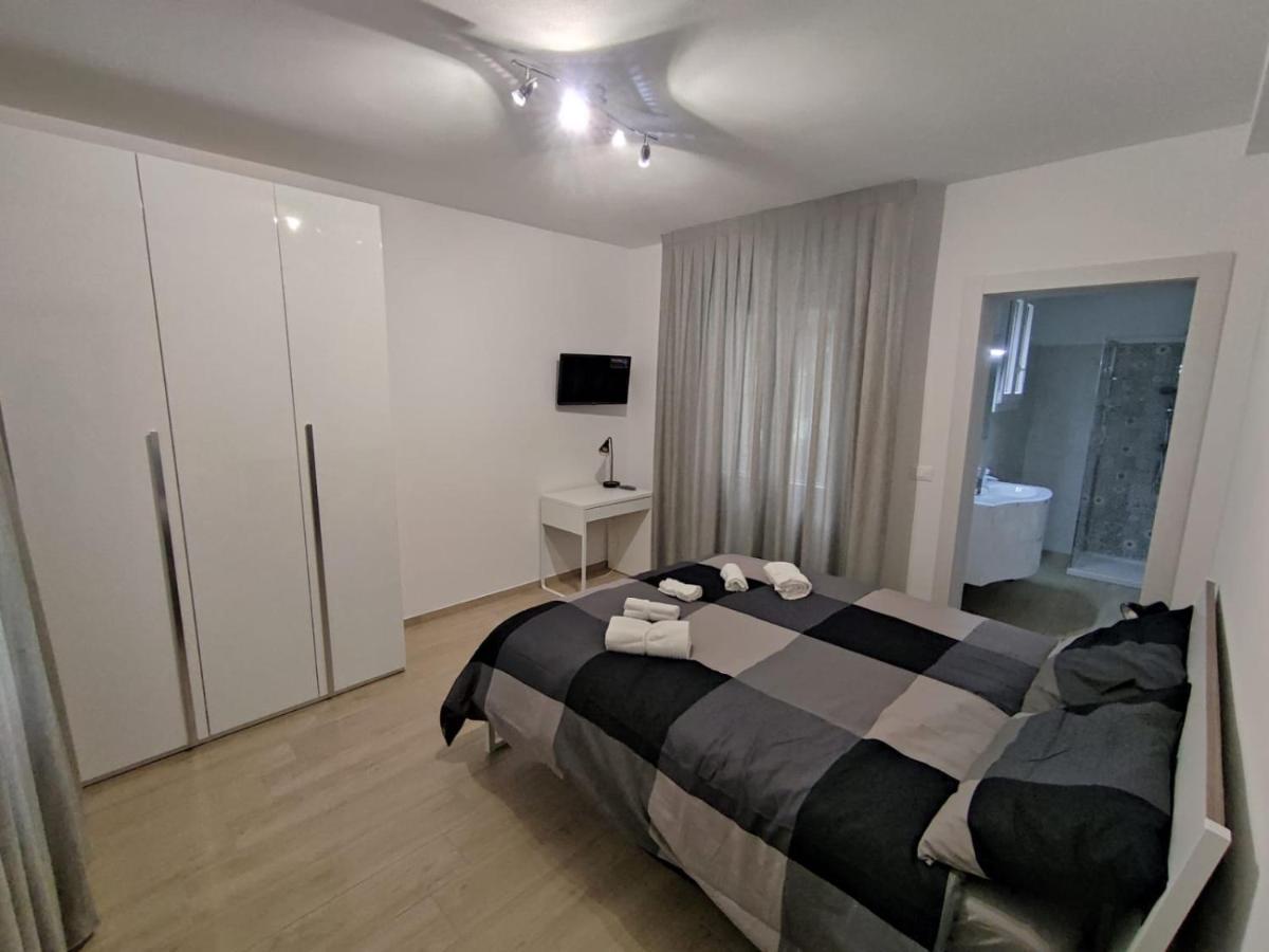 Grigio Perla Panigale, Villetta Con Giardino E Parcheggio Privato Fino A Tre Posti Auto - Un Oasi Di Tranqullita Bolonya Dış mekan fotoğraf