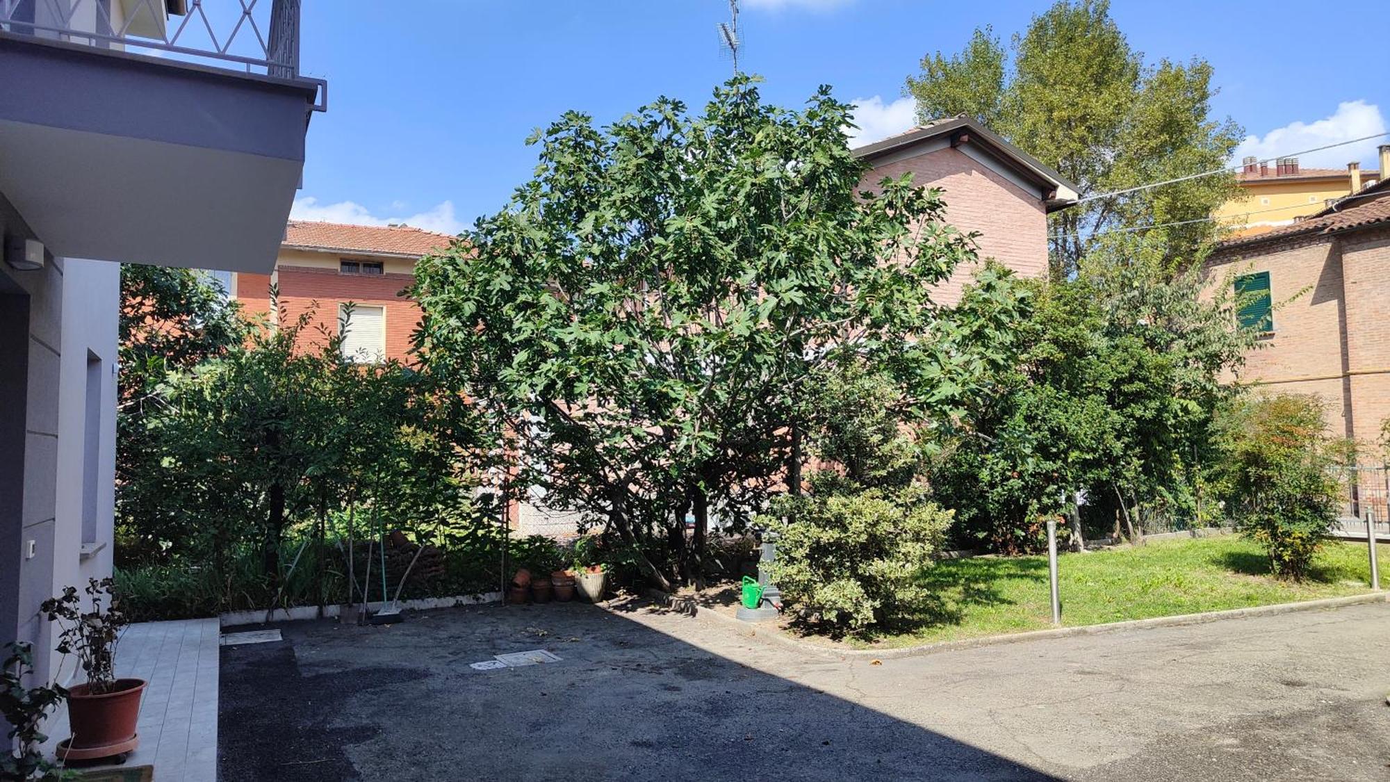 Grigio Perla Panigale, Villetta Con Giardino E Parcheggio Privato Fino A Tre Posti Auto - Un Oasi Di Tranqullita Bolonya Dış mekan fotoğraf